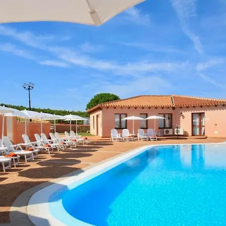 With Swimming-pool In Aparthotel