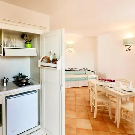 Aparthotel With Swimming-pool In *