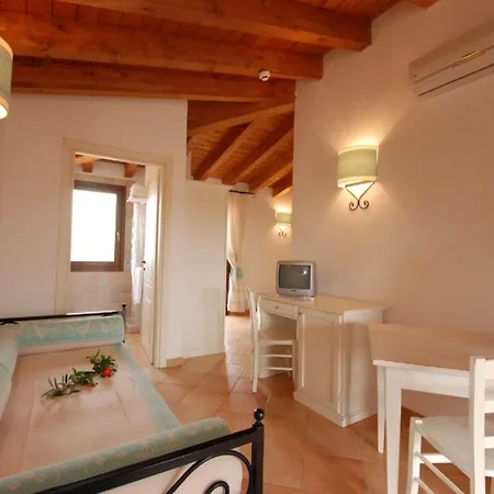 Aparthotel Baia Dei Mirti
