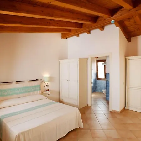 With Swimming-pool In 公寓式酒店 4*