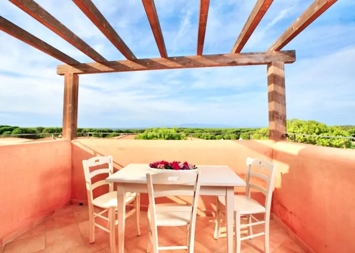 With Swimming-pool In 4* Vignola Mare
